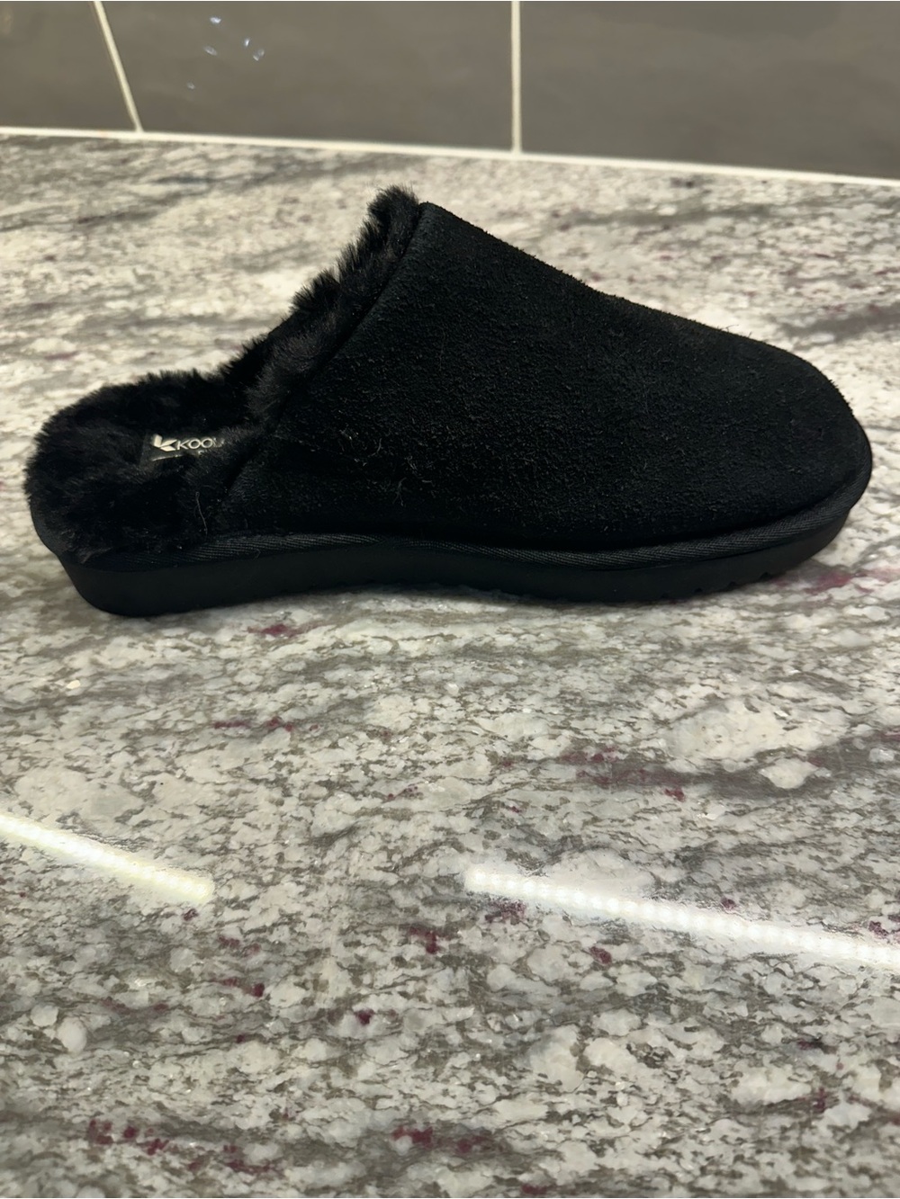 Koolaburra Women's Black Faux-Fur Slip-On Mule Slippers